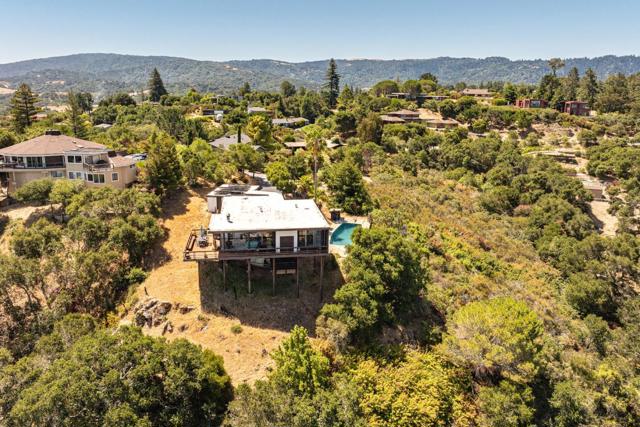 30 Pine Ridge Way, Portola Valley CA: https://media.crmls.org/mediaz/f8ae0fe7-ddcb-4212-9686-5f4bd17264ca.jpg
