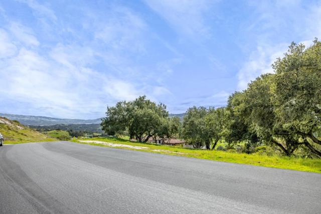 315 Pasadera Court, Monterey CA: https://media.crmls.org/mediaz/f8aedf5f-ceaa-4356-8394-9524345a8e37.jpg