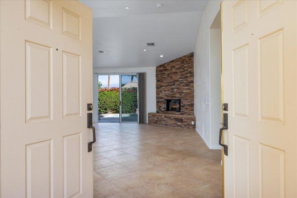 MLS #219139000PS image #5