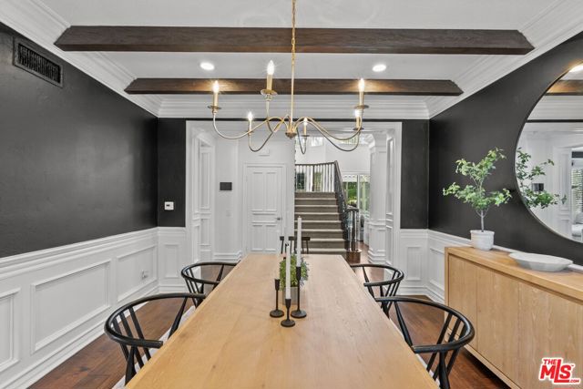638 Oak Tree Court, Simi Valley CA: https://media.crmls.org/mediaz/f8afae7b-6646-462d-8ca2-4ef959acf7bb.jpg