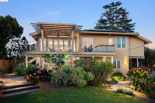 Image 34 of 49 For 251 Pershing Dr