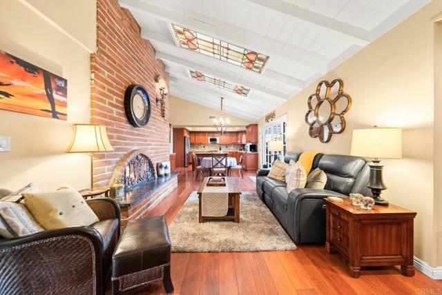 Detail Gallery Image 15 of 64 For 11921 1/2 Fuerte Dr, El Cajon,  CA 92020 - 4 Beds | 3 Baths