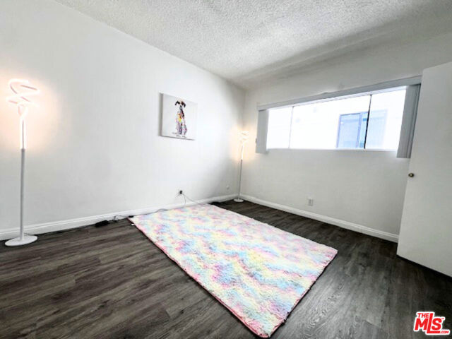 5656 La Mirada Avenue, Los Angeles CA: https://media.crmls.org/mediaz/f8b1fbfb-e737-4823-bf4f-b68222a28422.jpg