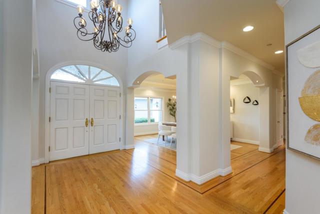 510 Oak Park Way, Redwood City CA: https://media.crmls.org/mediaz/f8b251f0-c1db-4f13-88b1-d50f63558eec.jpg