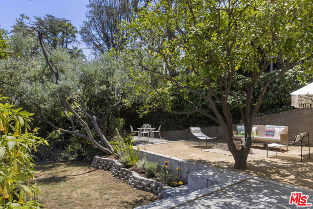 1508 Elevado Street, Los Angeles CA: https://media.crmls.org/mediaz/f8b32b5f-4512-4e15-aee8-35ebc8382685.jpg