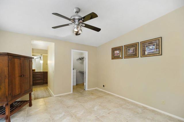 Image 16 of 26 For 78575 Vista Del Sol