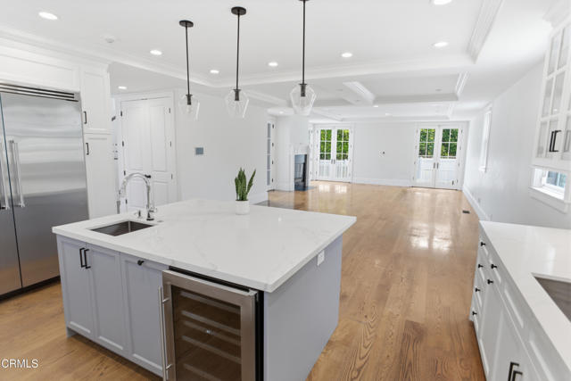 5 Bed Home for Sale in Los Angeles, California
