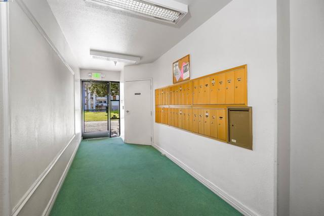 25850 Kay Ave, Hayward CA: https://media.crmls.org/mediaz/f8b60039-0fb9-4456-bafc-5922f4ef705e.jpg