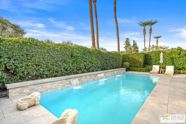 46 Princeton Drive, Rancho Mirage CA: https://media.crmls.org/mediaz/f8b649ae-eb56-41e8-9608-9eab0f336c00.jpg