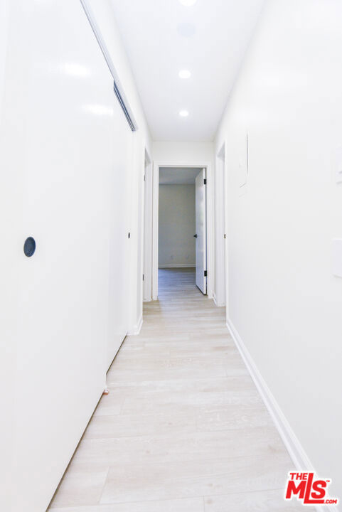 2602 Carnegie Lane, Redondo Beach CA: https://media.crmls.org/mediaz/f8b67dc6-dba3-43ba-9df2-ac940008d014.jpg