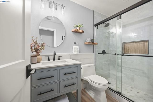 9 Cross Bridge Pl, Danville CA: https://media.crmls.org/mediaz/f8b7062f-4c66-433b-a49a-5f65bafd373b.jpg