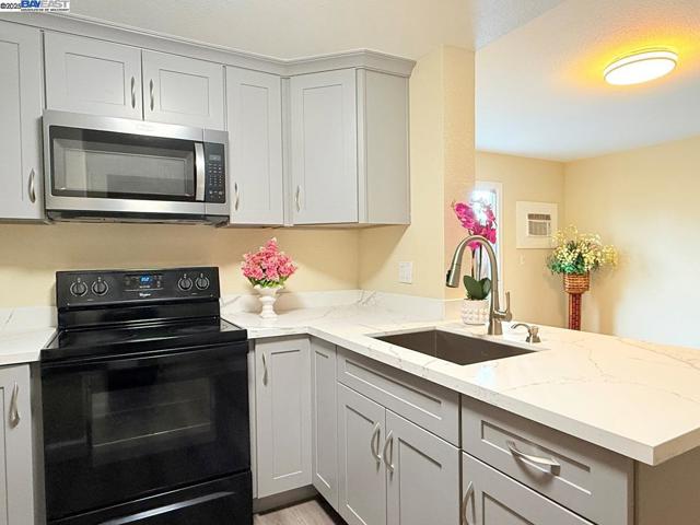 68 El Toro Ct, Fairfield CA: https://media.crmls.org/mediaz/f8b78cfe-d222-4159-aadd-e454c771bfa6.jpg