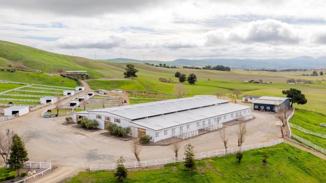 6033 Dagnino Road, Livermore CA: https://media.crmls.org/mediaz/f8b846a2-58da-44c8-9ff3-ad53a01c6ca6.jpg