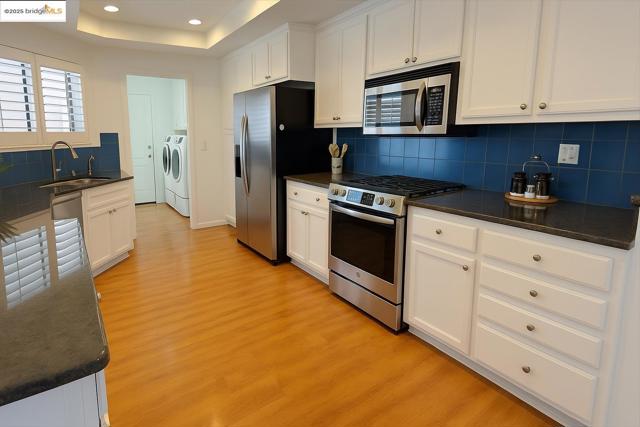 2136 Sand Point Rd, Discovery Bay CA: https://media.crmls.org/mediaz/f8b92601-4ecb-4a9f-be05-8e12ac27476f.jpg