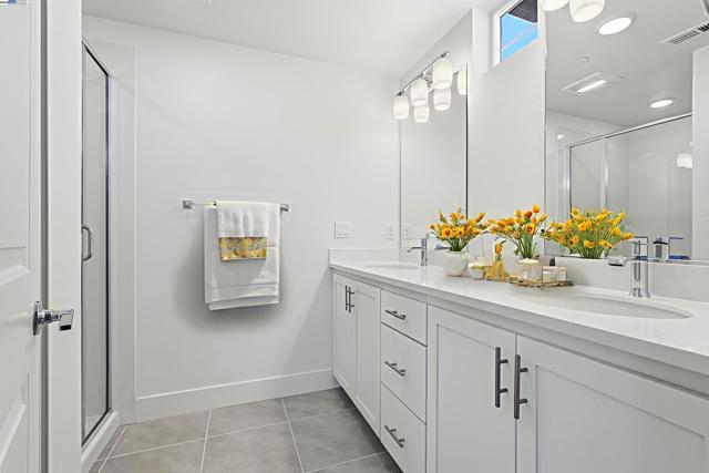 498 Trace Lane, Hayward CA: https://media.crmls.org/mediaz/f8b9d984-7b1d-45ea-92e8-ae3e1cc66698.jpg