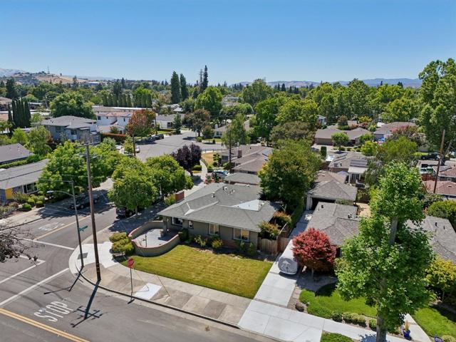 1206 Malone Road, San Jose CA: https://media.crmls.org/mediaz/f8b9f0fa-38fd-4602-93e4-f8a73a8e86b3.jpg