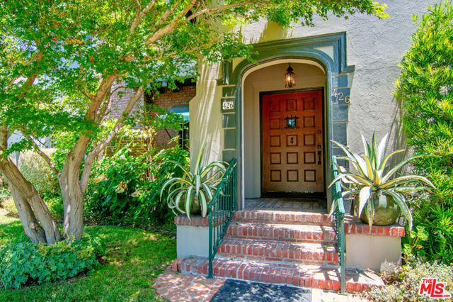 426 Highland Avenue, Los Angeles, California 90036, 5 Bedrooms Bedrooms, ,5 BathroomsBathrooms,Single Family Residence,For Sale,Highland,24410707