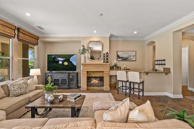 56925 Mountain, La Quinta CA: https://media.crmls.org/mediaz/f8ba3e06-fa79-46de-a936-4df40e14b32b.jpg