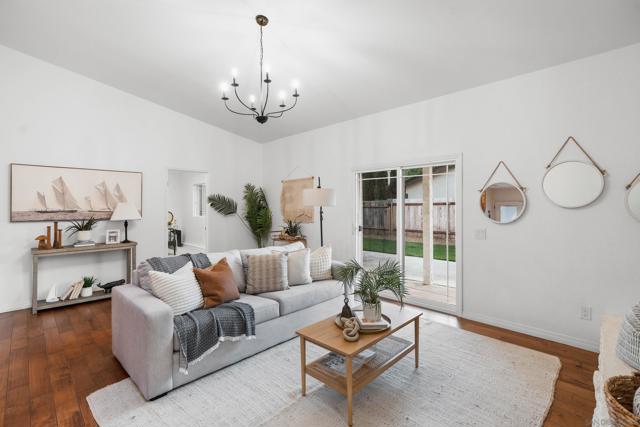 3226 Summit Drive, Escondido CA: https://media.crmls.org/mediaz/f8bbb74c-f052-4b95-b5c5-240f74f3d539.jpg