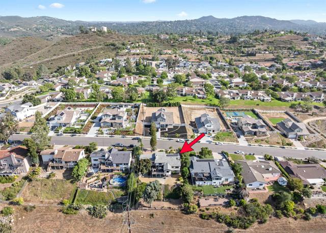 17924 Saint Andrews Dr, Poway CA: https://media.crmls.org/mediaz/f8bbed39-a7a6-47ef-9aca-01098367ef20.jpg