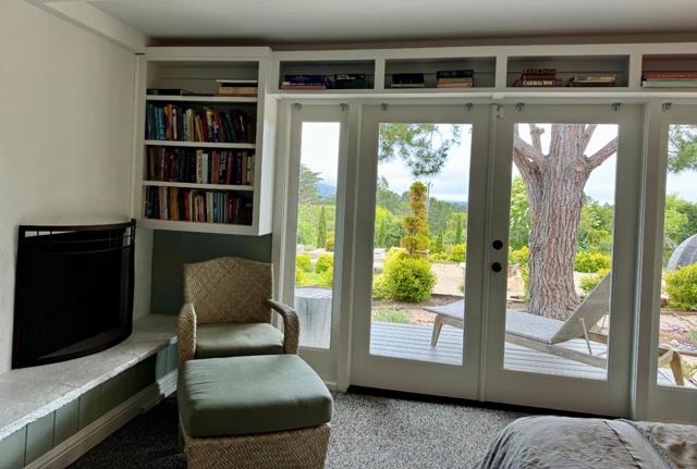 25550 Rio Vista Drive, Carmel CA: https://media.crmls.org/mediaz/f8bc4ea9-1543-4761-8694-5c4ca94c17de.jpg
