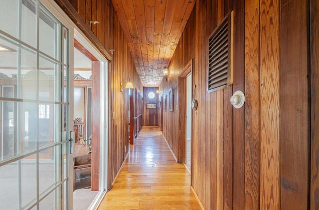 17945 Pesante Road, Salinas CA: https://media.crmls.org/mediaz/f8bcab8a-8021-41b0-bc53-dc988247235a.jpg