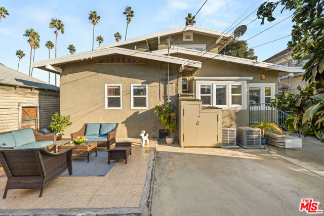 1513 S Victoria Avenue, Los Angeles CA: https://media.crmls.org/mediaz/f8bd1920-750c-4f07-9c47-f134ddfa0dba.jpg