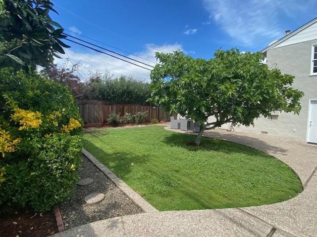 1408 Birch Avenue, San Mateo CA: https://media.crmls.org/mediaz/f8bd237a-7483-43da-aa91-75a3f2851bcc.jpg