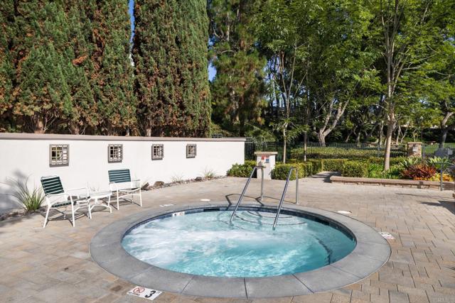 Detail Gallery Image 25 of 34 For 9753 W Canyon #4,  San Diego,  CA 92123 - 3 Beds | 2/1 Baths