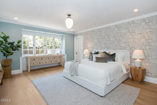 1036 S Madison Avenue, Pasadena CA: https://media.crmls.org/mediaz/f8be78af-072d-41cb-addb-c078d7082f25.jpg