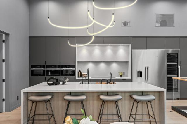 90 Crescent Drive, Palo Alto CA: https://media.crmls.org/mediaz/f8be7ff2-48fd-4db8-b6a7-7dda84fbe24c.jpg