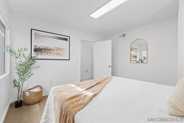 4177 Voltaire, San Diego CA: https://media.crmls.org/mediaz/f8c02b51-2f4d-4c6d-a02e-18f15468e4a7.jpg