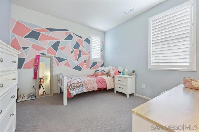 712 Gemstone Dr, San Marcos CA: https://media.crmls.org/mediaz/f8c0a7fd-6515-42c9-aefc-b88972ca5717.jpg