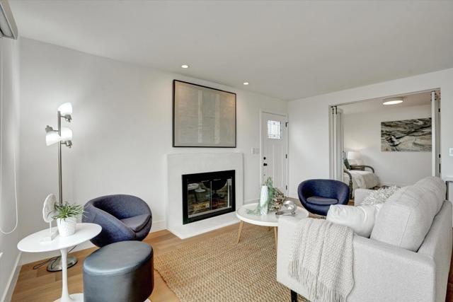 552 Heathcliff Drive, Pacifica CA: https://media.crmls.org/mediaz/f8c0c91a-7ed1-4a70-9968-d7e7c4a1dce3.jpg