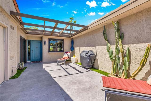 1901 Paseo Pelota, Palm Springs CA: https://media.crmls.org/mediaz/f8c11b21-e00c-4210-bbef-d28e931f179e.jpg