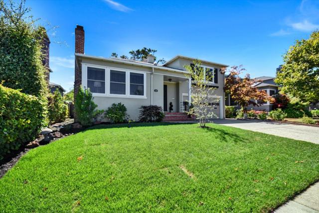 438 Bucknell Drive, San Mateo CA: https://media.crmls.org/mediaz/f8c19452-4710-4974-b905-e829fee88776.jpg