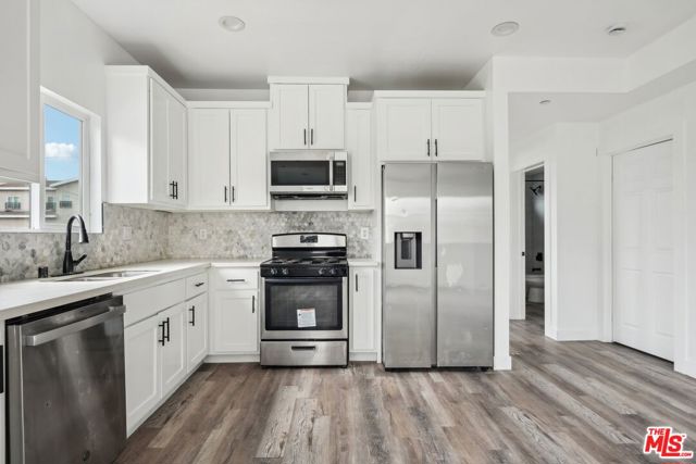2516 Malabar Street, Los Angeles CA: https://media.crmls.org/mediaz/f8c1f316-392b-4f87-8ef9-6e19c554c4cd.jpg
