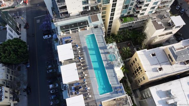 850 Beech St, San Diego CA: https://media.crmls.org/mediaz/f8c3abe6-c243-4e23-8be0-3d9aafb7e5d7.jpg