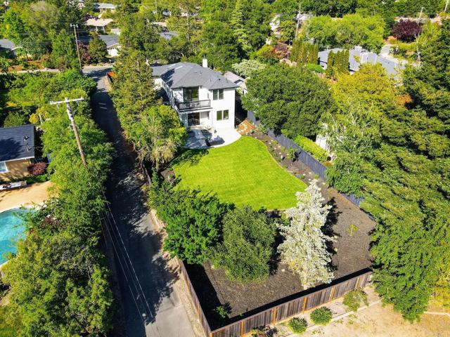 1066 Larch Avenue, Moraga CA: https://media.crmls.org/mediaz/f8c47fc3-671f-442b-9b2a-ec7cffd06c0f.jpg
