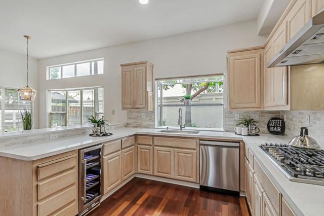 2122 Vizcaya Way, Campbell CA: https://media.crmls.org/mediaz/f8c48cca-736f-45c6-a7cb-9bbb7098e6d9.jpg