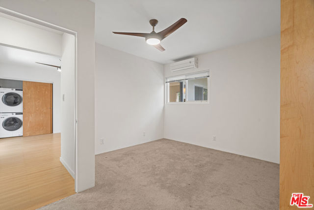 631 Pier Avenue, Santa Monica CA: https://media.crmls.org/mediaz/f8c5eb24-5016-40ed-a0e1-99522a5db908.jpg