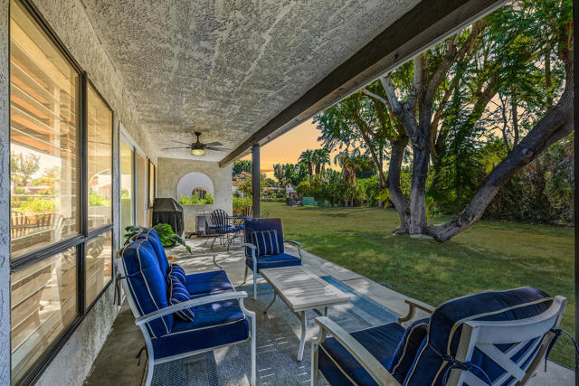 78987 Bayside Court, Bermuda Dunes CA: https://media.crmls.org/mediaz/f8c643e0-baae-4cb6-8b07-8daac95fac52.jpg