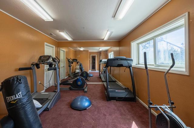 383 Corral De Tierra Road, Salinas CA: https://media.crmls.org/mediaz/f8c6563a-5a59-4512-a845-3f38153cec61.jpg