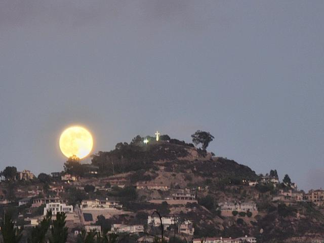 4210 Black Mountain Road, La Mesa CA: https://media.crmls.org/mediaz/f8c7c5f8-8715-4306-94e8-ef329d1d52fb.jpg