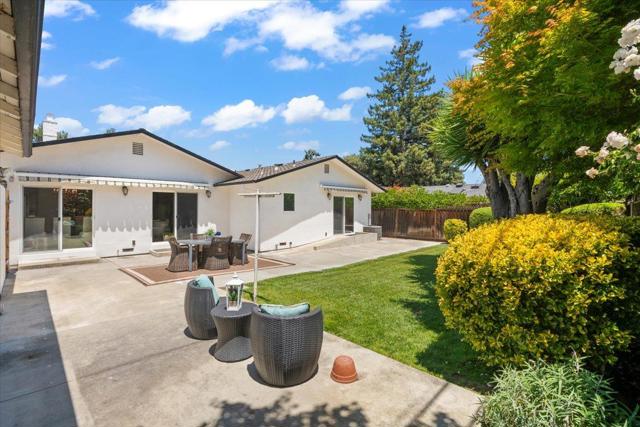 2032 W Hedding Street, San Jose CA: https://media.crmls.org/mediaz/f8c8dbd1-0abe-4241-ac85-db842cb2adab.jpg