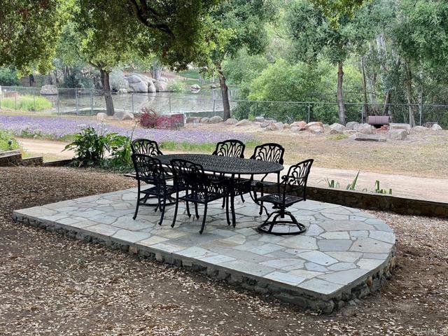 16635 Highland Valley Rd, Ramona CA: https://media.crmls.org/mediaz/f8c913fe-8690-4822-8cf4-9eac706fb5e0.jpg