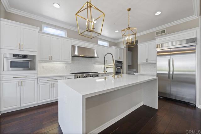 Detail Gallery Image 6 of 75 For 1717 Playa Vista, San Marcos,  CA 92078 - 4 Beds | 4 Baths