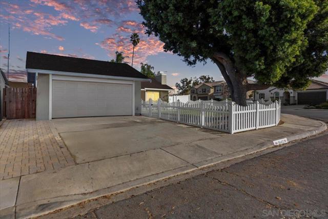 9641 Follett Dr, Santee, California 92071, 5 Bedrooms Bedrooms, ,2 BathroomsBathrooms,Single Family Residence,For Sale,Follett Dr,250017055SD