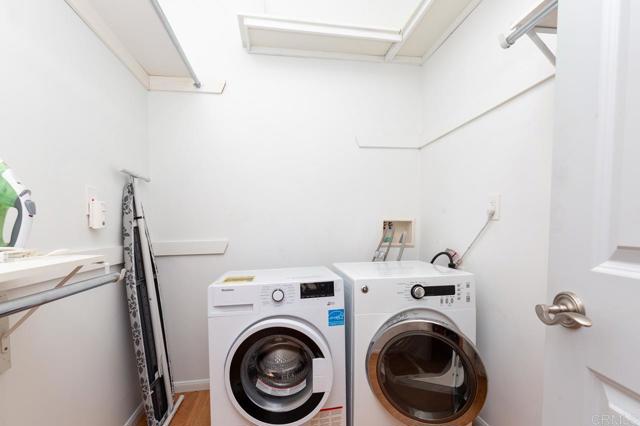 229 Holly Road, El Cajon CA: https://media.crmls.org/mediaz/f8ca6445-e189-4876-9798-f68f71e204da.jpg