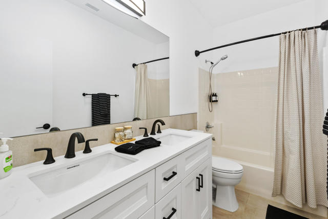 49489 Douglas Street, Indio CA: https://media.crmls.org/mediaz/f8ca8d06-82a0-4aa4-a8a0-397d55c3bf32.jpg